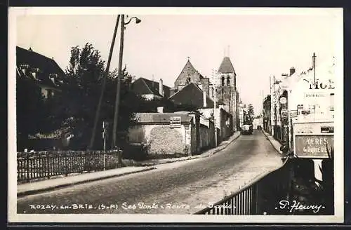 AK Rozoy-en-Brie /S.-M., Les Fonds, Route vers l`église