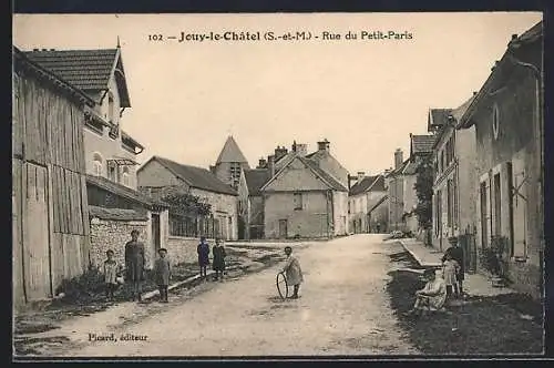 AK Jouy-le-Châtel /S.-et-M., Rue du Petit-Paris avec enfants jouant dans la rue