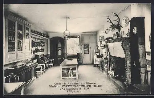 AK Bas-Samois /S.-&-M., Cuisine du Restaurant des Plâteries Maison Wattellier-Perrier
