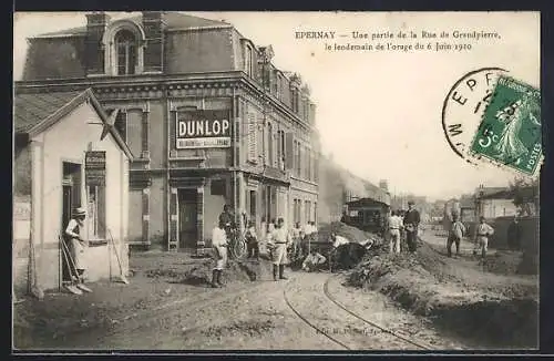 AK Epernay, Une partie de la Rue de Grandpierre, le lendemain de l`orage du 6 Juin 1910