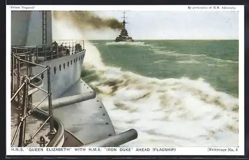 AK Kriegsschiffe H. M. S. Queen Elizabeth und H. M. S. Iron Duke auf hoher See