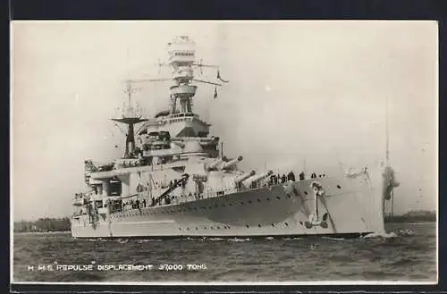 AK Kriegsschiff HMS Repulse auf See