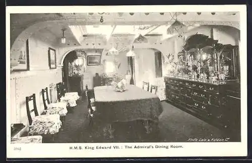 AK Kriegsschiff H. M. S. King Edward VII, The Admiral`s Dining Room, Innenansicht