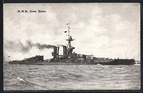AK Kriegsschiff HMS Iron Duke auf See