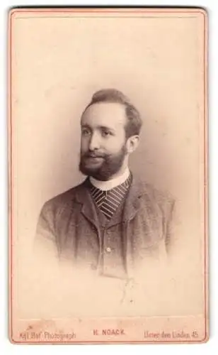 Fotografie H. Noack, Berlin, Unter den Linden 45, Porträt eines Mannes