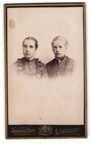 Fotografie Carl Dittmar, Landshut, Porträt zweier Frauen