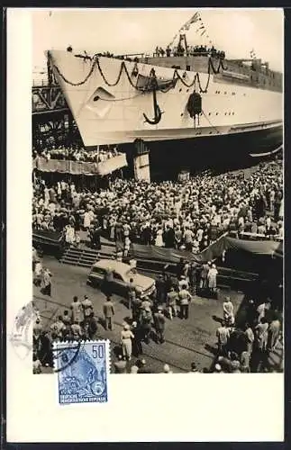 Maximum-AK 10 Jahre DDR, Stapellauf der Fritz Heckert an der Ostseeküste