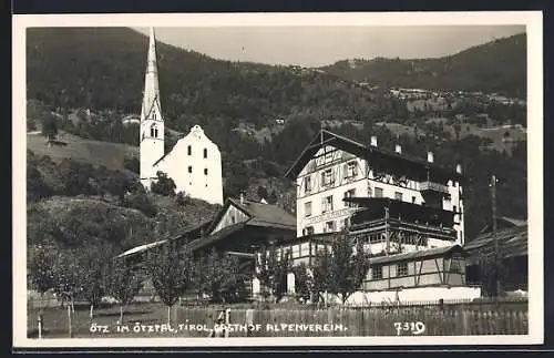 AK Ötz im Ötztal, Gasthof Alpenverein mit Kirche
