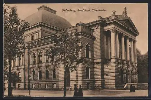 AK Oldenburg / O., Blick auf das Grosshzgl. Hoftheater