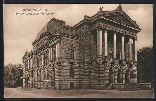 AK Oldenburg / O., Grossherzogliches Hoftheater, Vorderansicht