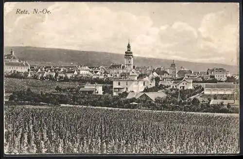 AK Retz /N.-Oe., Ortspartie mit Kirche