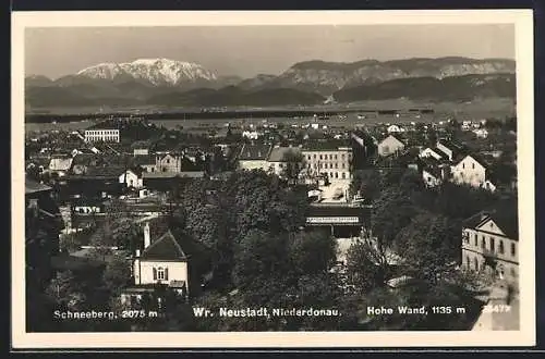 AK Wiener Neustadt, Ortsansicht mit Schneeberg und Hohe Wand