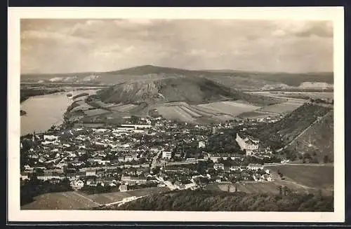 AK Hainburg an der Donau, Teilansicht mit Strassenpartie