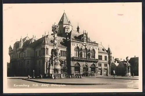 AK Korneuburg /N. D., platz mit Denkmal