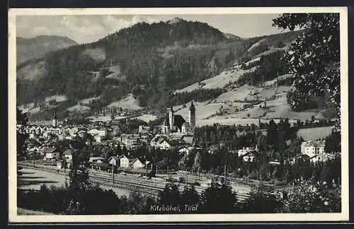 AK Kitzbühel /Tirol, Ortsansicht mit Bahnhof und Kirche