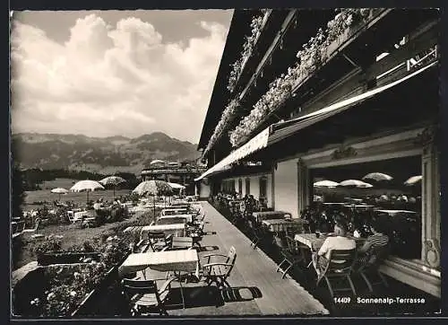 AK Sonthofen /Allgäuer Alpen, Hotel Sonnenalp, Terrasse