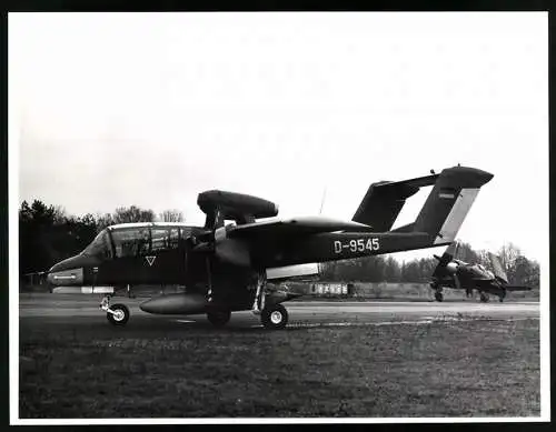 Fotografie Flugzeug Rockwell OV-10 Bronco Zielschleppflugzeug Kennung D-9545, Schiessplatzstaffel in Lübeck-Blankensee