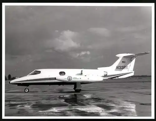 Fotografie Flugzeug Zweistrahliger Jet Mondo Bizzaero III, Kennung N33BK