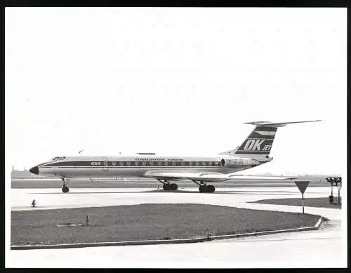 Fotografie Flugzeug Tupolew Tu-134 der Ceskoslovenske Aerolinie OK-AFA
