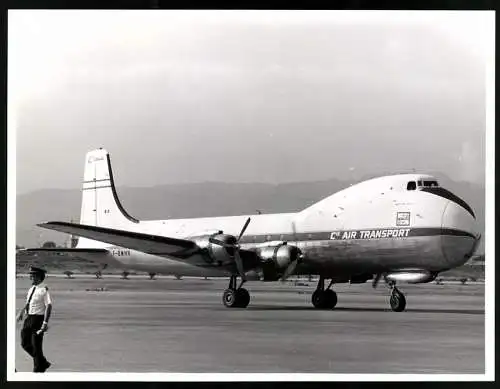 Fotografie Flugzeug Aviation Traders ATL-98 der Air Transport, Kennung F-BMHV
