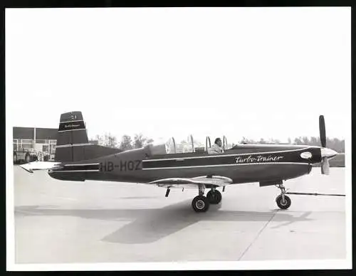 Fotografie Flugzeug Turbo Trainer Schulungsflugzeug Kennung HB-HOZ