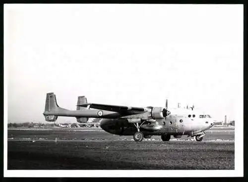 Fotografie Flugzeug Nord 2501, Transportmaschine mit Doppelleitwerk