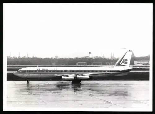 Fotografie Flugzeug Boeing 720 Kennung N763AB der Air Berlin USA