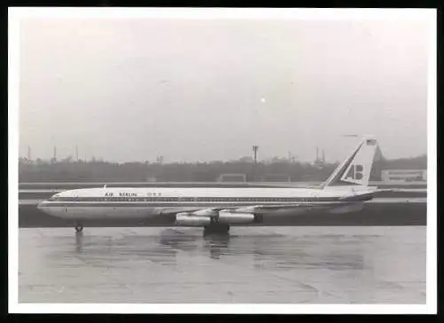 Fotografie Flugzeug Boeing 720 Kennung N763AB der Air Berlin USA