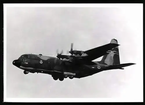 Fotografie Flugzeug Lockheed C-130 Hercules der USAF 7765