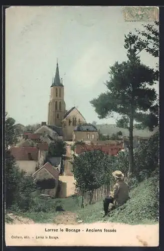 AK Lorrez-le-Bocage, Anciens fossés et vue sur l`église du village