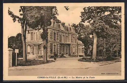 AK Combs-la-Ville /S.-et-M., La Mairie et la Poste