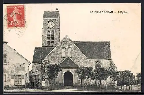 AK Saint-Fargeau, L`église et ses environs