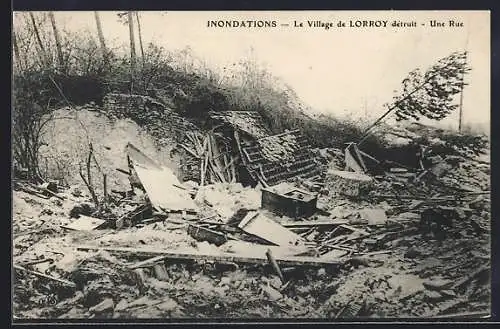 AK Lorroy, Le Village de Lorroy détruit, Une Rue après les inondations