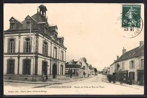 AK Lorrez-le-Bocage, Hôtel de Ville et Rue de Vaux