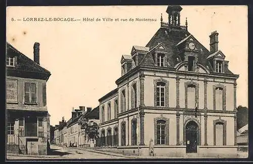 AK Lorrez-le-Bocage, Hôtel de Ville et rue de Montereau
