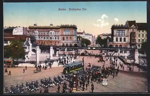 AK Berlin-Kreuzberg, Hallesches Tor mit Strassenbahn