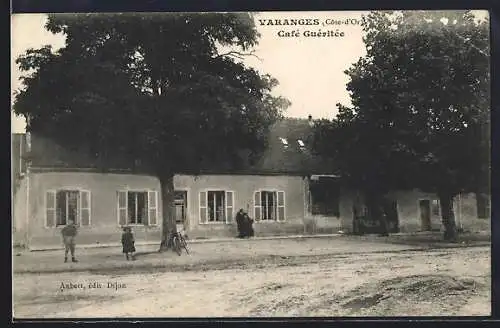 AK Varanges, Kinder vor dem Cafe Gueritee