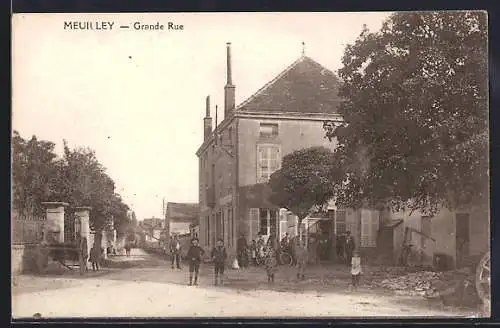 AK Meuilley, Grande Rue, Einwohner auf der Strasse