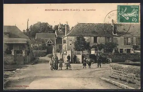 AK Montreuil-sur-Epte, Le Carrefour, Ortspartie