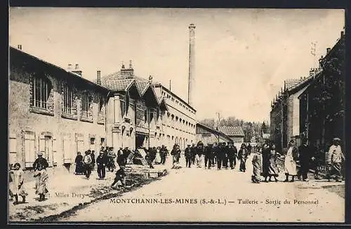 AK Montchanin-les-Mines, Tuilerie, Sortie du Personnel