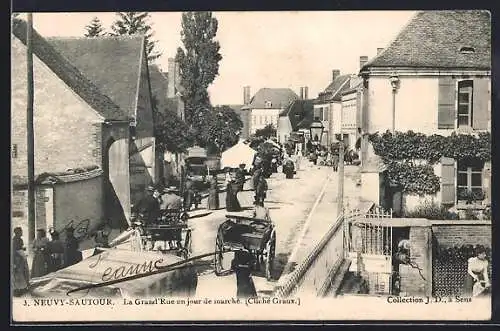 AK Neuvy-Sautour, La Grand`Rue un jour de marché