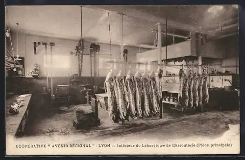 AK Lyon, Coopérative Avenir Régional, Intérieur du Laboratoire de Charcuterie, Pièce principale