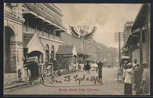 AK Colombo, Baillie Street mit Passanten