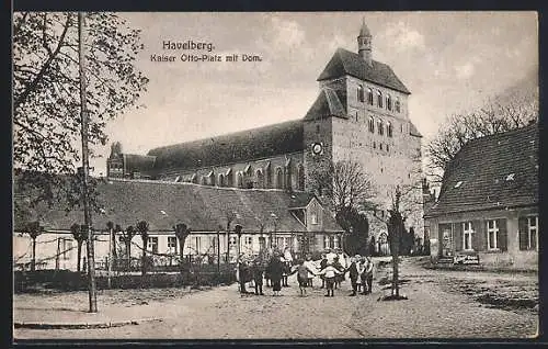 AK Havelberg, Kaiser Otto-Platz mit Dom
