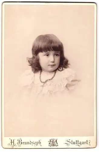 Fotografie H. Brandseph, Stuttgart, Marienstrasse 36, Porträt eines jungen Mädchens