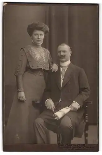 Fotografie Carl Eberth, Cassel, Hohenzollernstrasse 43, Porträt eines Paares