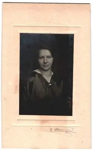 Fotografie R. Pokorny, Heidenreichstein, Porträt einer Frau
