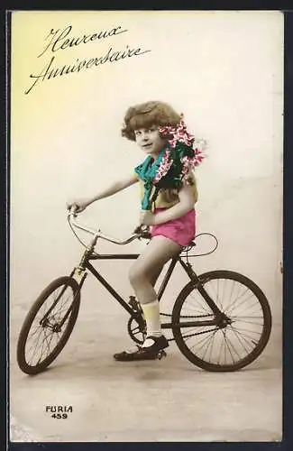 AK Fahrrad mit Knabe und Blumen