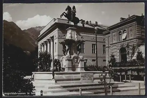 Foto-AK Fritz Gratl: Innsbruck, Leopoldsbrunnen