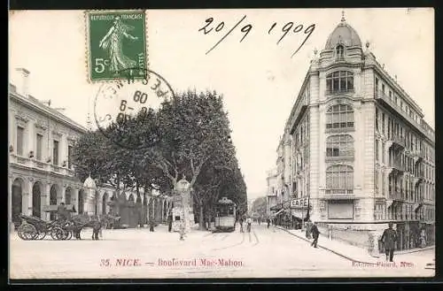 AK Nice, Boulevard Mac-Mahon mit Strassenbahn, Cafe